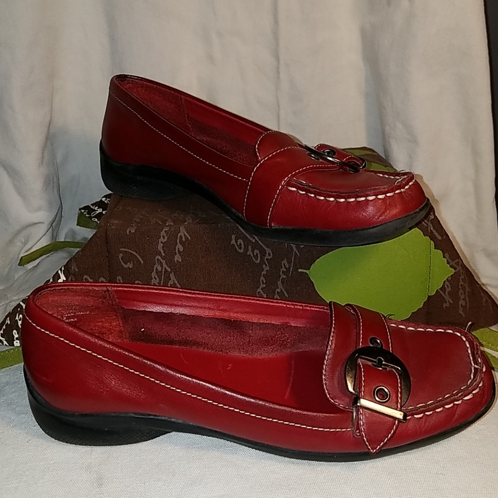 Studio Works Red Buckle Slip On Shoes Sz 7